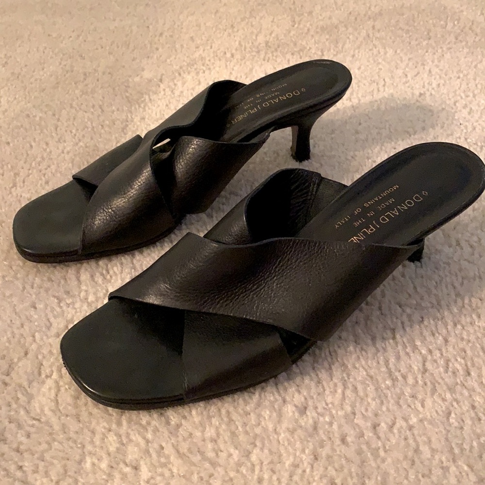 Donald J Pliner Sandals